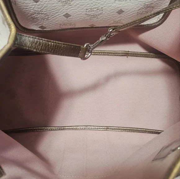 EUC MCM PRINCESS LION TOTE